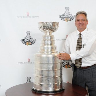 Profile Picture of Mike Kampsen (@Vino761) on Twitter