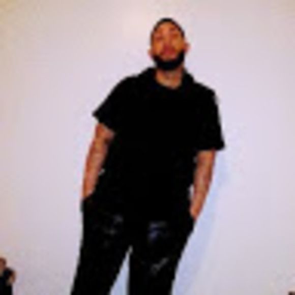 Profile Picture of Marcus Alexander (@twinlocs1291) on Poshmark