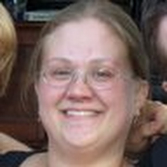 Profile Picture of Kristen Pushko (@zosiakzp) on Poshmark