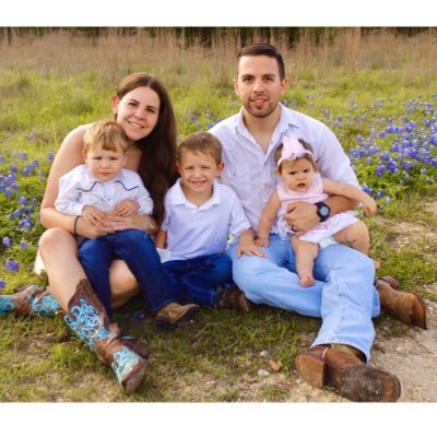 Profile Picture of Amanda Reta (@amandafitz612) on Twitter