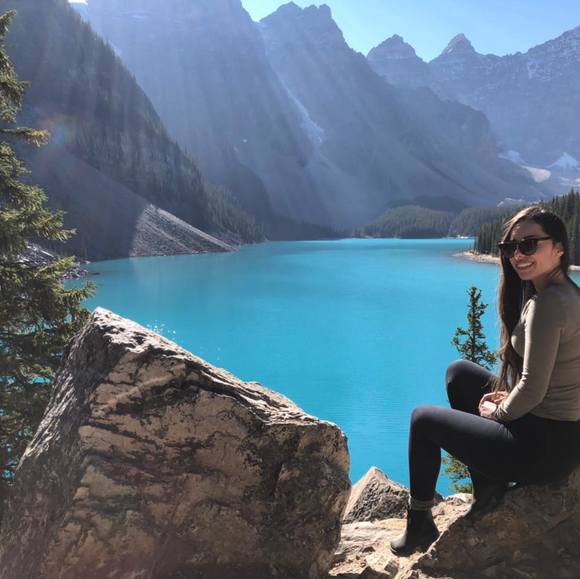 Profile Picture of Débora Rodrigues (@5511de) on Poshmark