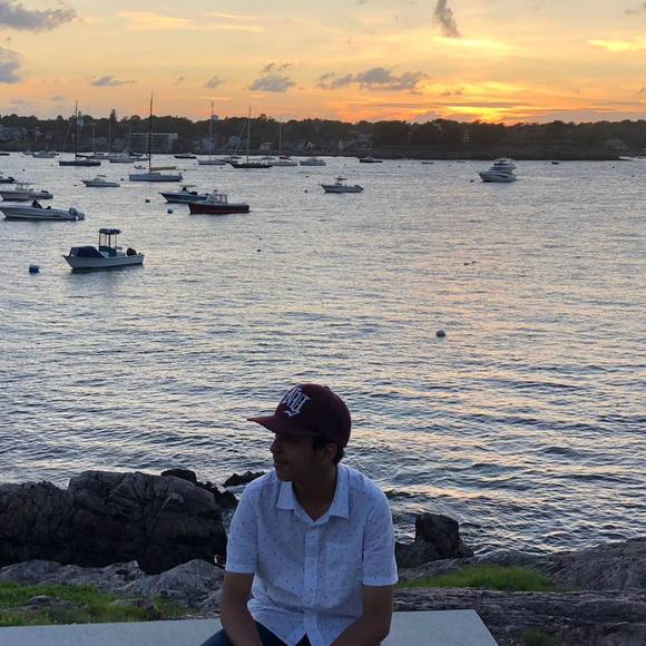 Profile Picture of Ahmed Ayaz (@ahmedayaz) on Poshmark