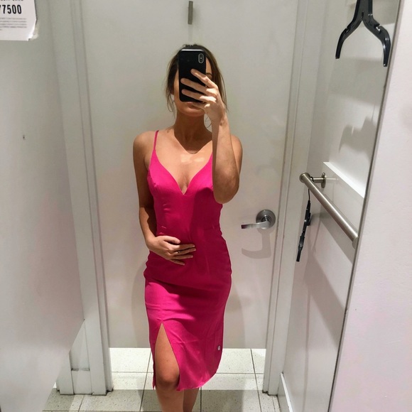 Profile Picture of Taylor Basham (@taylor_basham) on Poshmark