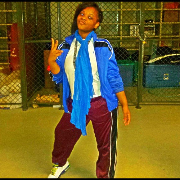 Profile Picture of Zykerriah Gooden (@sheonlyzee_) on Poshmark