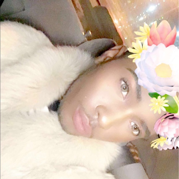 Profile Picture of Aaron Rollerson (@ajrollerson) on Poshmark