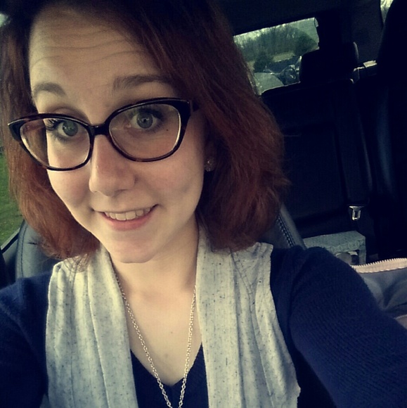 Profile Picture of Mary kate Reinhart (@mary_kate30) on Poshmark