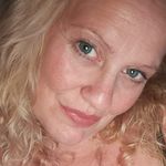 Profile Picture of Sharon Reeves (@bacardigirlshazza) on Instagram