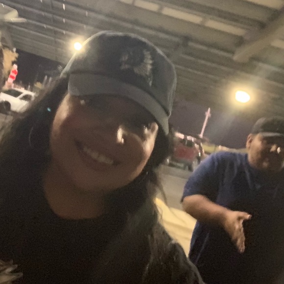 Profile Picture of Griselda Viramontez (@griselda824) on Poshmark