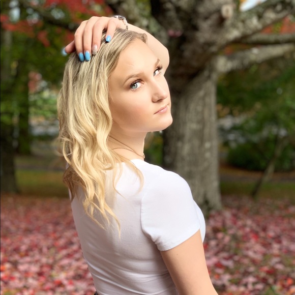 Profile Picture of Anja Sauermann (@anjasauermann) on Poshmark