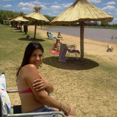 Profile Picture of Carina Flores (@carinaflores9) on Twitter