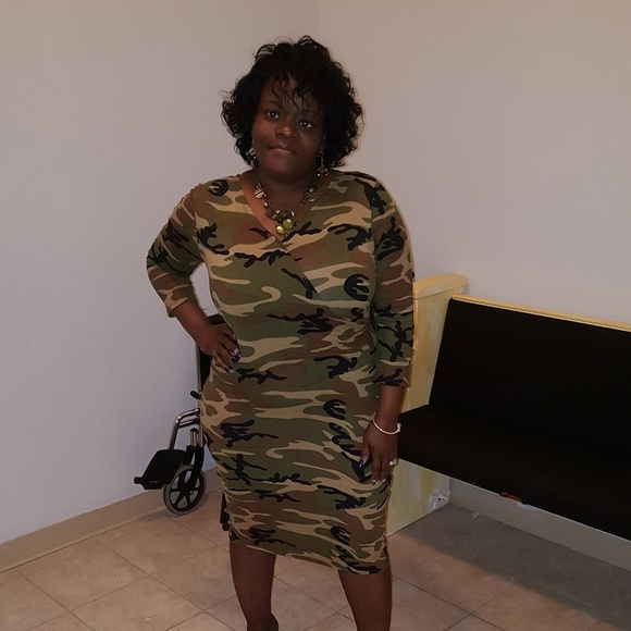 Profile Picture of Clarette Fletcher (@clarettef) on Poshmark