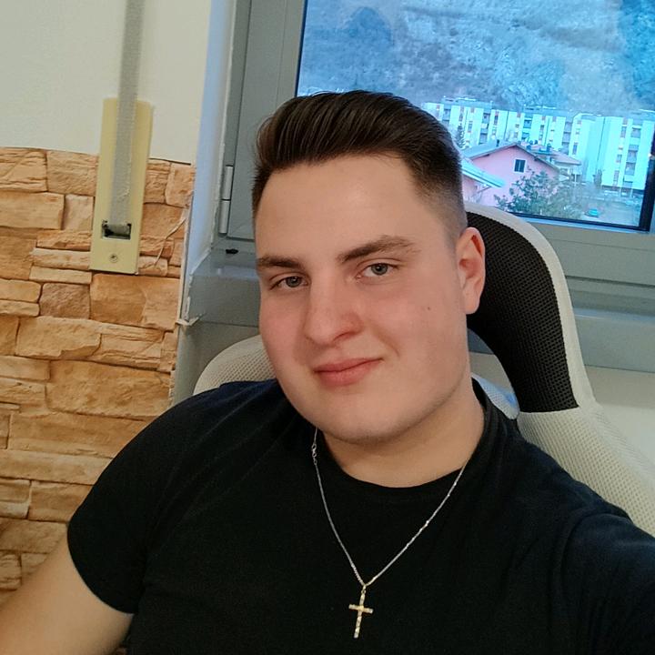 Profile Picture of Dennis_Tomasi (@dennis._.tomasi) on Tiktok