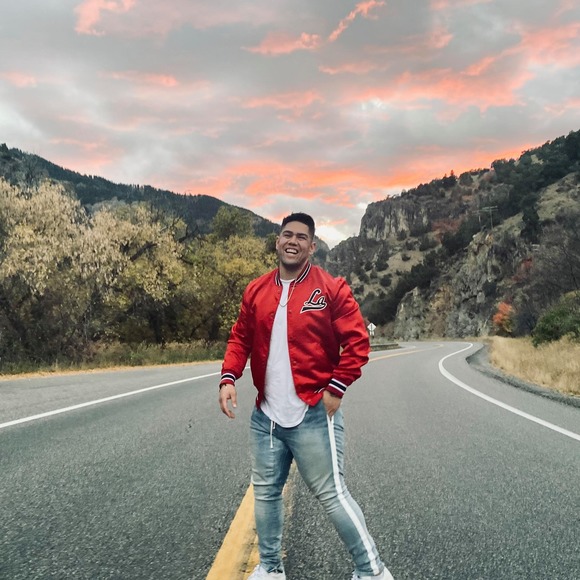 Profile Picture of Alex Marroquin (@amarroquin12) on Poshmark