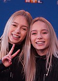 Profile Picture of Lisa and Lenaon Wikipedia