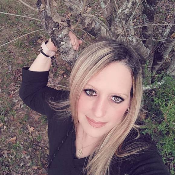 Profile Picture of Tammy Bridges (@danaquell) on Poshmark