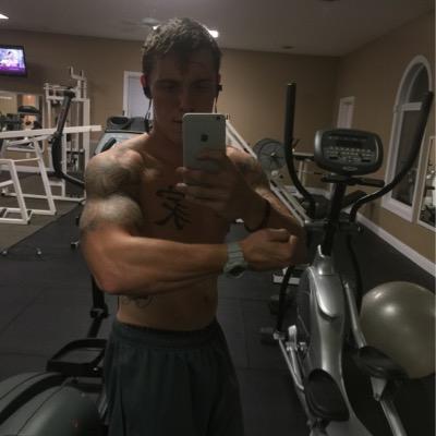 Profile Picture of Josh Warfield (@JoshWarfield_33) on Twitter
