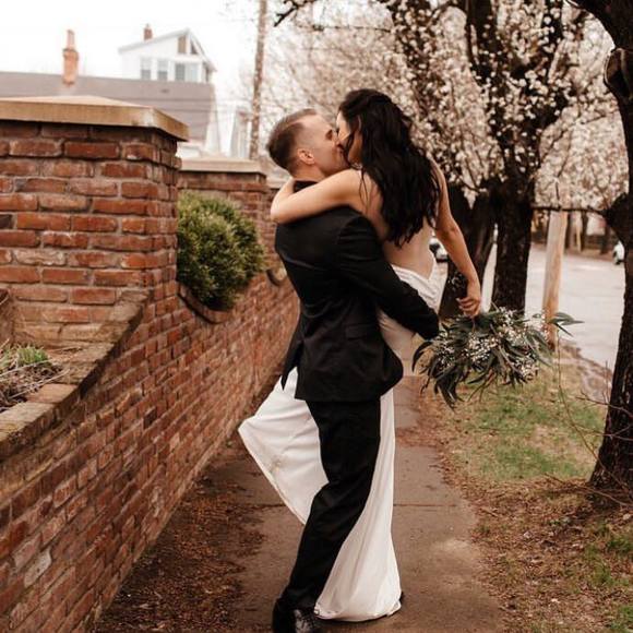 Heather Lydon - Poshmark Profile Picture of Heather Lydon (@heatherlydon) on Poshmark