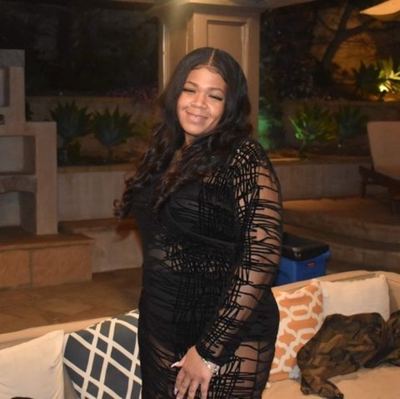 Profile Picture of Tiffany Hooks (@tiffanyhooks3) on Poshmark