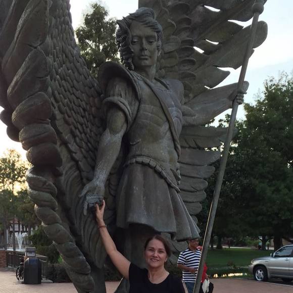 Profile Picture of Doris Lorenzo (@dorislorenzo) on Poshmark