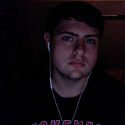 Profile Picture of Adam Devine (@adamdvn) on Youtube