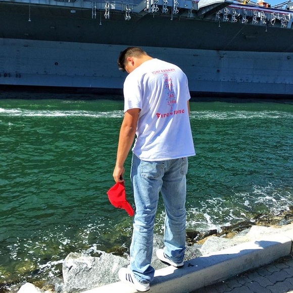 Profile Picture of Robert Greenlaw (@greenlawr) on Poshmark