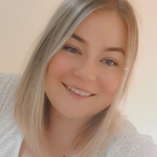Profile Picture of Mélissa. (@mlissametzler) on Tiktok