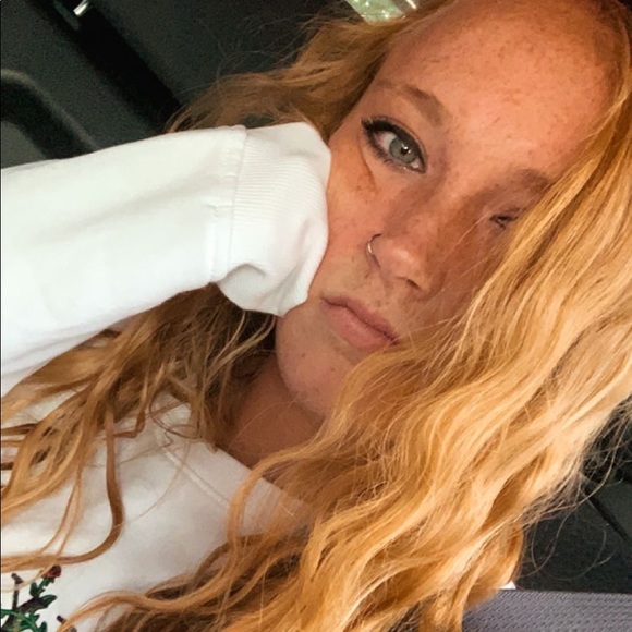 Profile Picture of Katie Von wedel (@katievonwedel98) on Poshmark