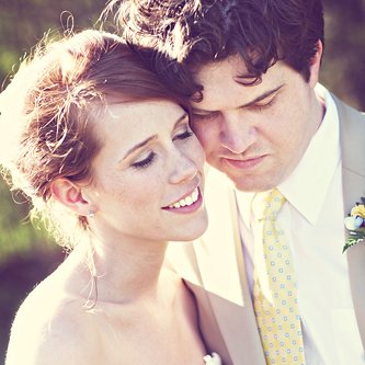 Profile Picture of Caroline & Matt (@onesixstudios) on Twitter