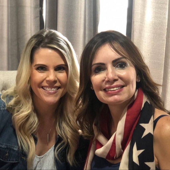 Profile Picture of Annameika Borgen (@annameikab) on Poshmark