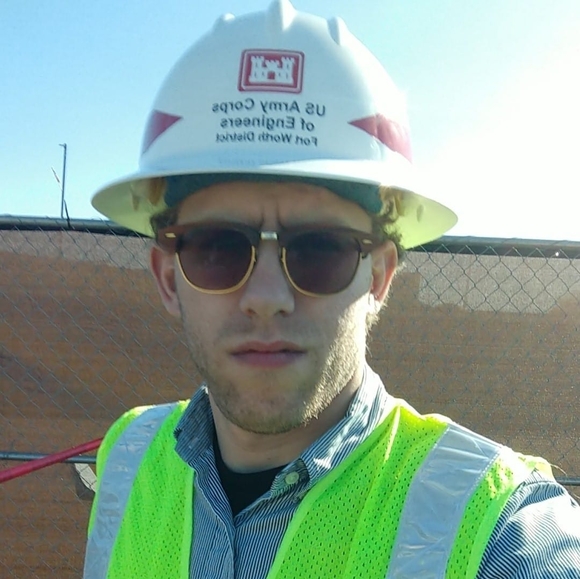 Rami Achmar - Poshmark Profile Picture of Rami Achmar (@ramiachmar) on Poshmark