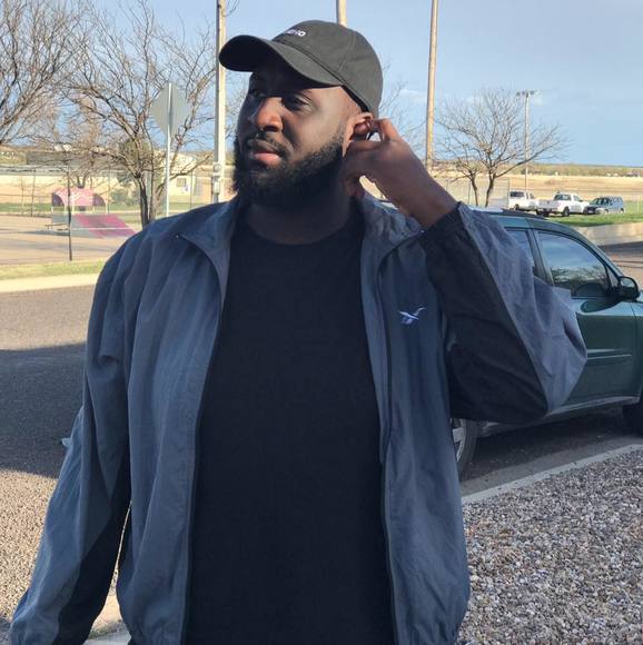 Profile Picture of Adrian Mcbride (@adrian_mcbride) on Poshmark
