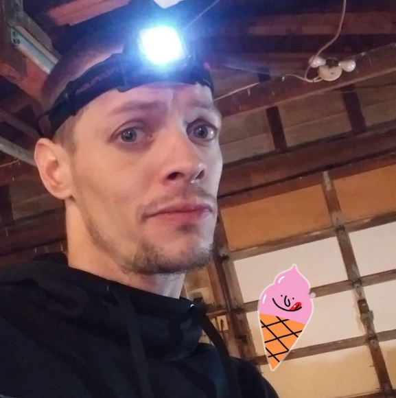 Profile Picture of Chris Kleinhans (@kleinhans86) on Poshmark