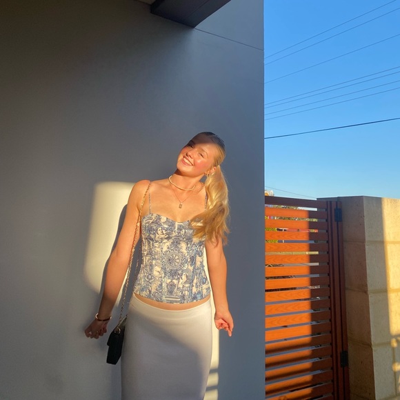 Profile Picture of Charlotte Dysart (@charlottedysart) on Poshmark