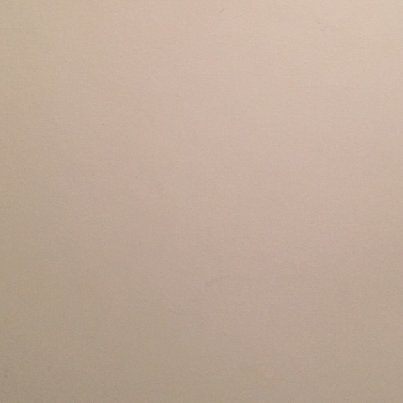 Profile Picture of Grace Walsh (@gkwalsh) on Poshmark