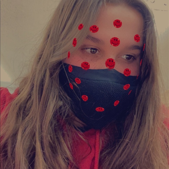 Profile Picture of Kylee Milroy (@kyleemilroy) on Poshmark
