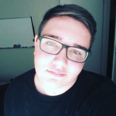 Profile Picture of Chris Huggins (@spicytacos021) on Twitter