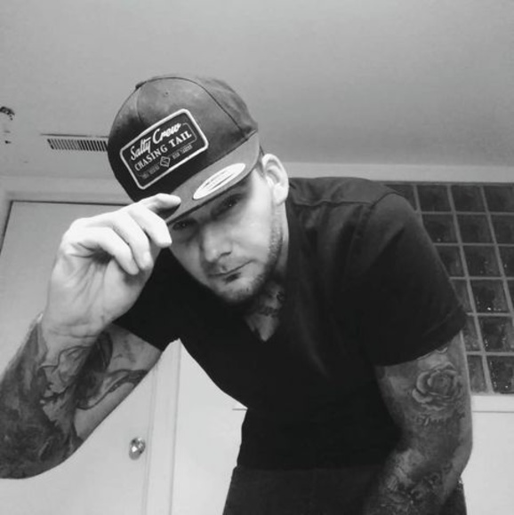 Profile Picture of Chris Hicks (@chrishicks136) on Poshmark