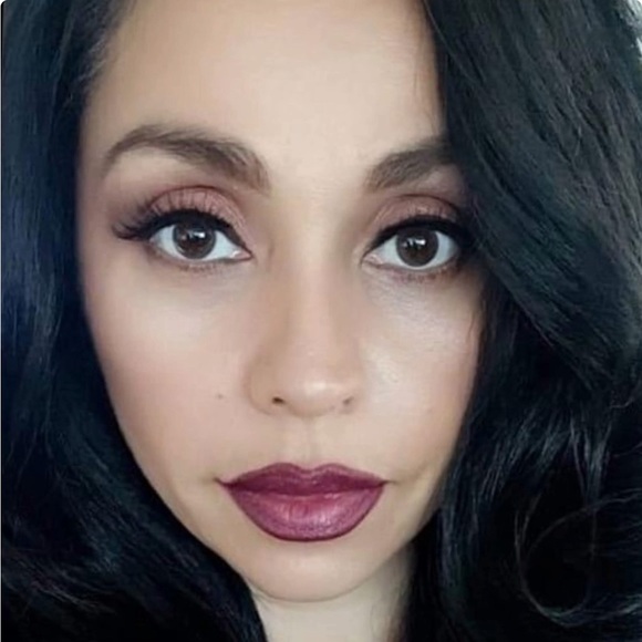 Profile Picture of Nancy Commadore (@tucci7424) on Poshmark