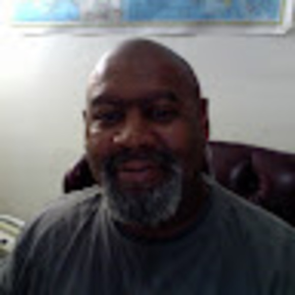 Profile Picture of Ken James (@kjameshi) on Poshmark
