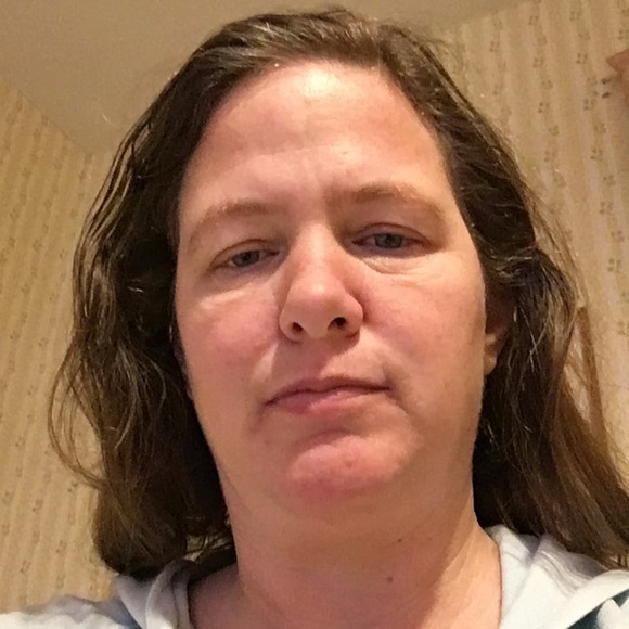 Profile Picture of Rachel Cotsenmoyer (@cotsenmoyer) on Poshmark