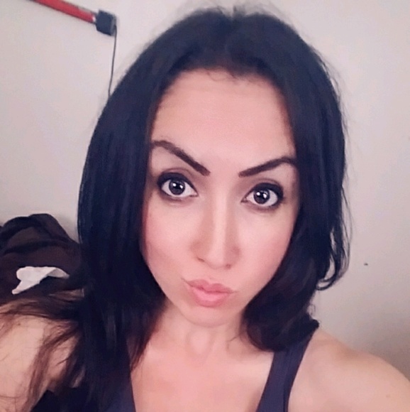 Profile Picture of Francesca Proto (@franp89) on Poshmark