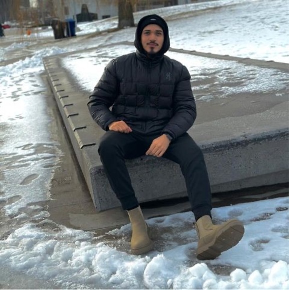 Profile Picture of Ahmed Khalaf (@ahmedkhalaf991) on Poshmark