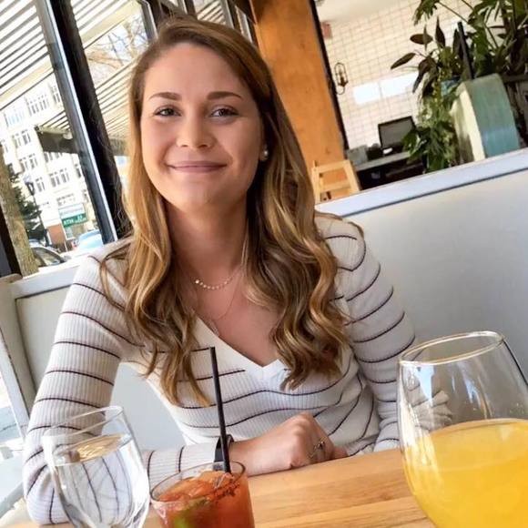 Profile Picture of Haileycostarella14@gmail.co Costarella (@haileycostarel) on Poshmark