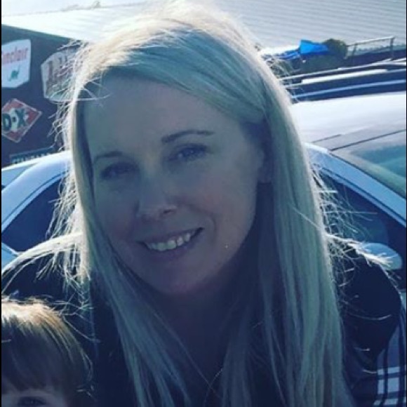 Profile Picture of Dayna Cook (@smrtblonde25) on Poshmark