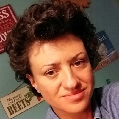 Profile Picture of Lynn Hooks (@LynnHooks2) on Twitter
