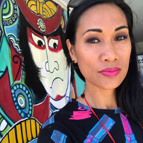Profile Picture of Halona Brooks (@halonabrooks) on Poshmark