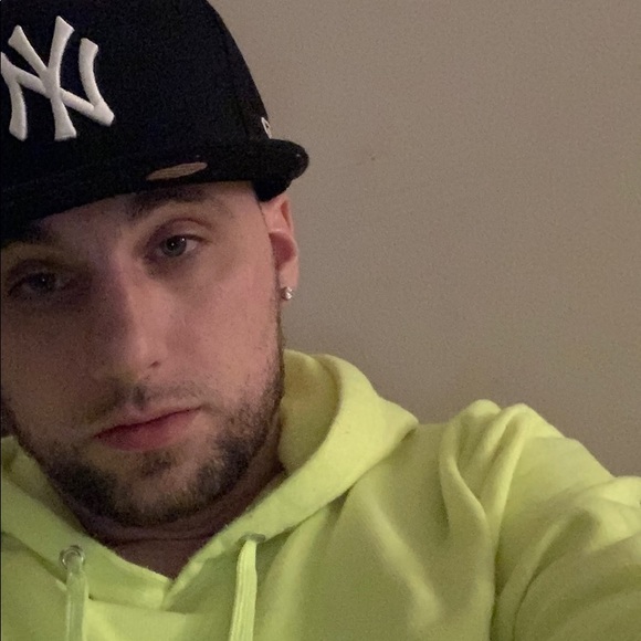 Profile Picture of David Brock (@dbrocknj9425) on Poshmark