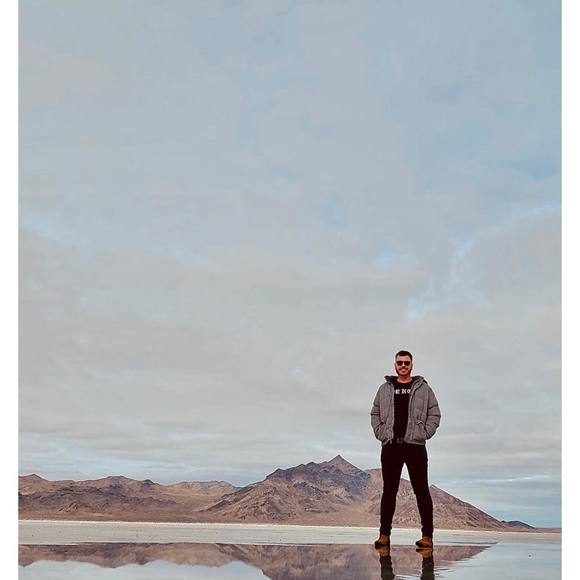 Profile Picture of Micah Price (@helloitsmicah88) on Poshmark