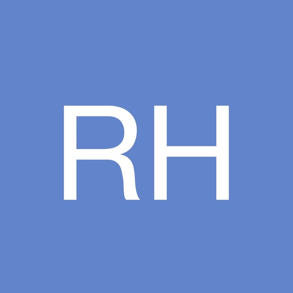 Profile Picture of Richard Holland (@richolla) on Poshmark