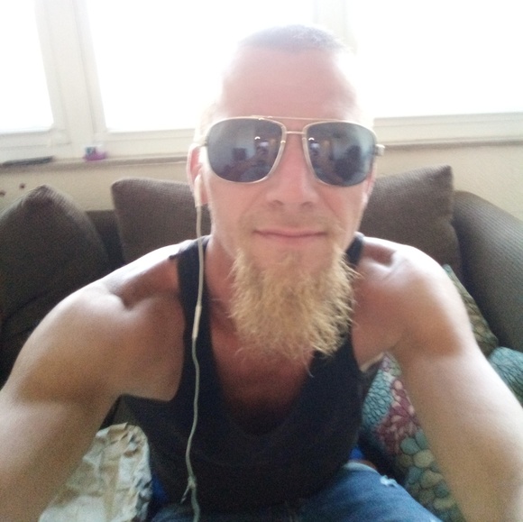 David Claspell - Poshmark Profile Picture of David Claspell (@davidfclaspell) on Poshmark